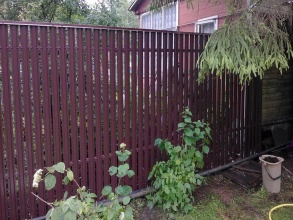 Забор из евроштакетника с бетонированием столбов 28 метров фото в Кулебаках