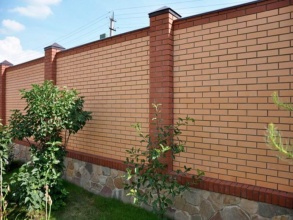 Кирпичный забор сплошной 80 метров фото в Кулебаках