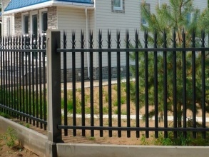 Сварные заборы на ленточном фундаменте 12 метров фото в Кулебаках