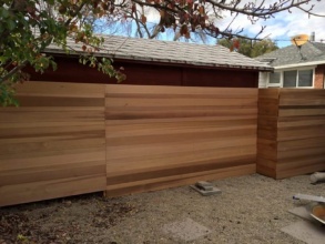 Деревянный забор сплошной 15 соток фото недорого под ключ