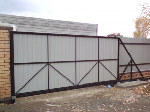 Ворота откатные с ручным управлением - пример 12 фото в Кулебаках