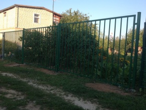 Сварные заборы с забивными столбами  80 метров фото в Кулебаках