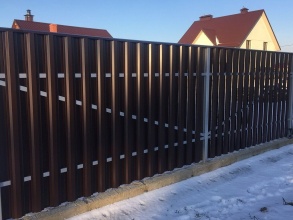 Забор из евроштакетника в шахматном порядке 10 соток фото в Кулебаках